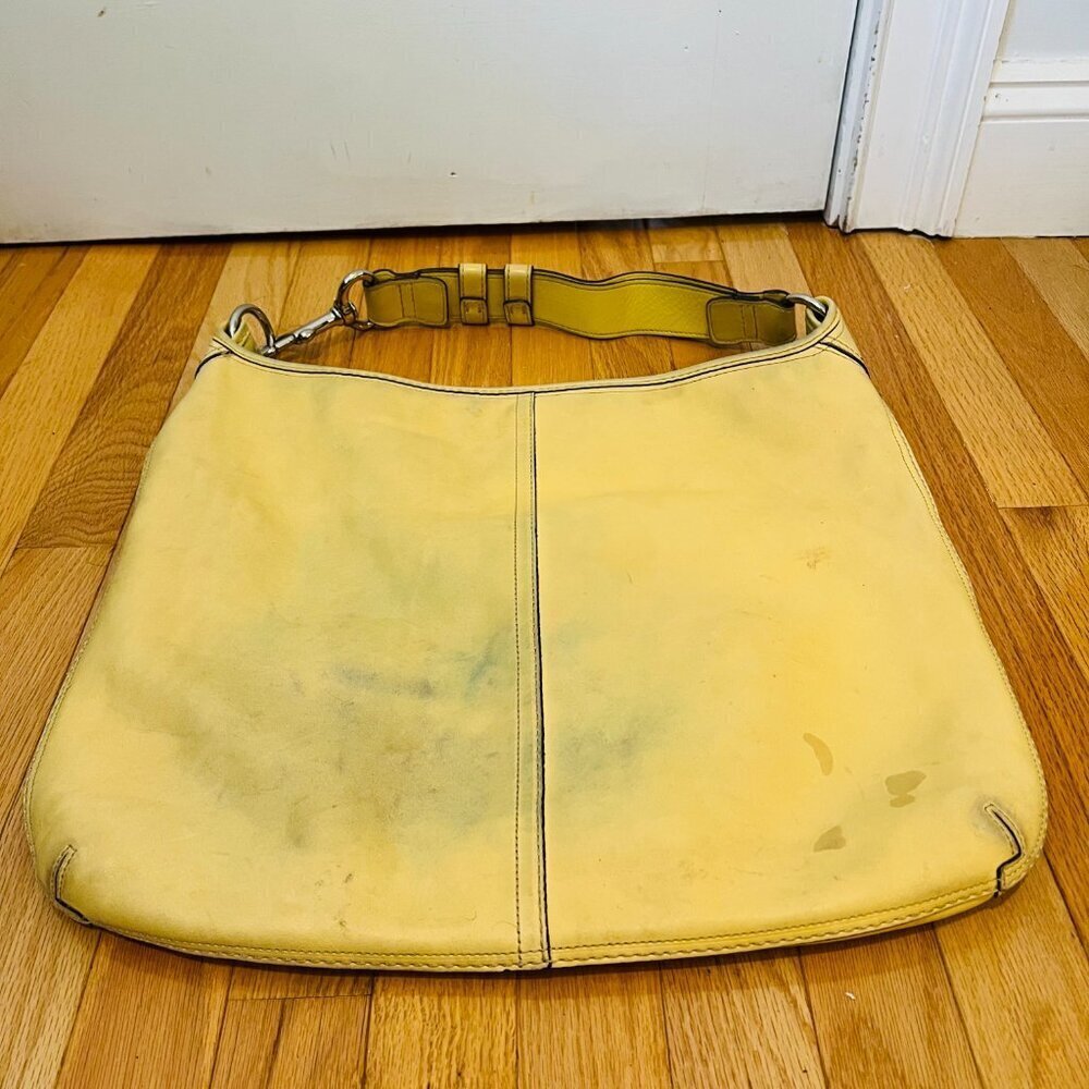 Authentic Vintage Y2K 2000 Hobo Coach Yellow Leather Shoulder Bag M0893-F13356 - Picture 14 of 16